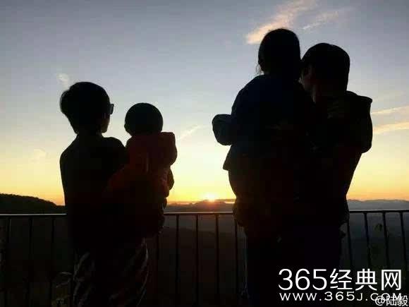 夏天开车窗，为什么车窗会起雾？