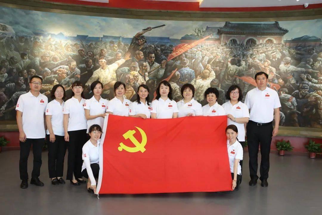 巧变同色